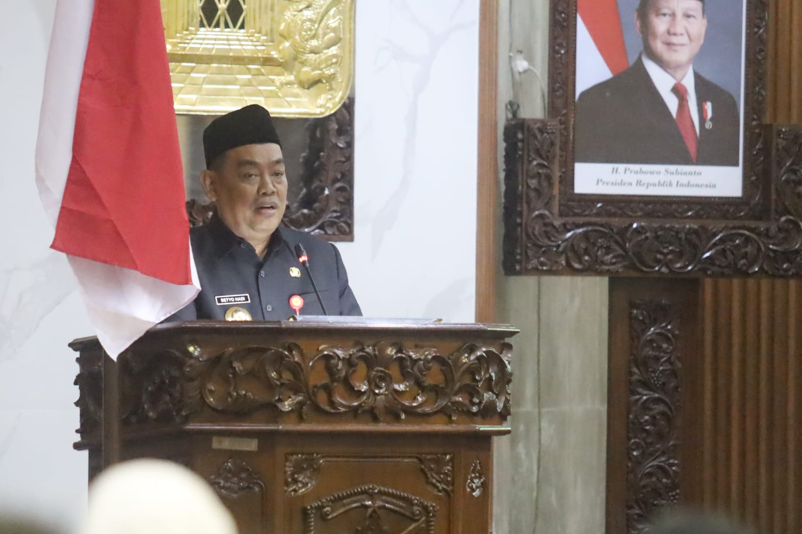 Bupati Grobogan Setyo Hadi menyampaikan penjelasan dalam Rapat Paripurna DPRD Kabupaten Groboganjpeg