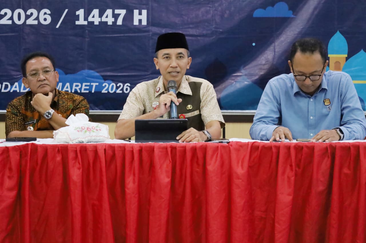 Sekda Anang memandu rakor linsek dan TPID jelang Idulfitri 1447 H